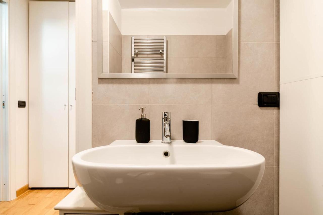 Central Studio Apartment - 24H Self Checkin Mailand Exterior foto